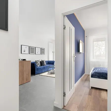 Apartment Center With Free Garage By Renters Poznan