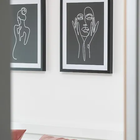 Center With Free Garage By Renters Apartment Poznan