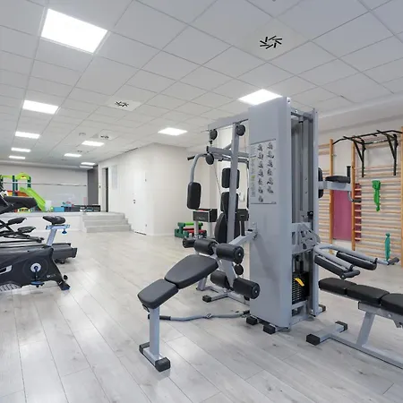 Apartment Center With Free Garage By Renters Poznan