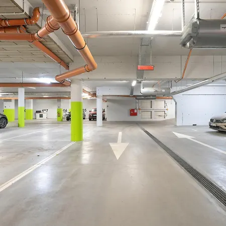 Lägenhet Center With Free Garage By Renters