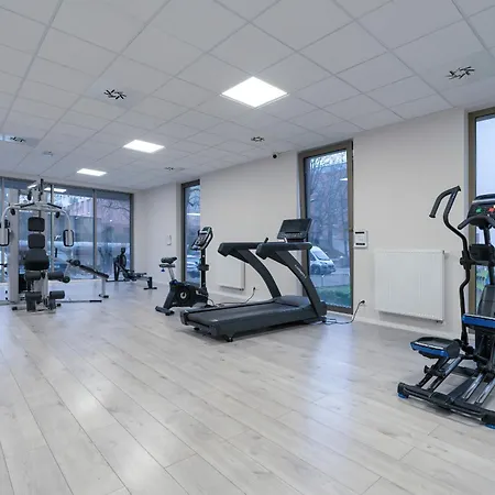 Center With Free Garage By Renters Lägenhet