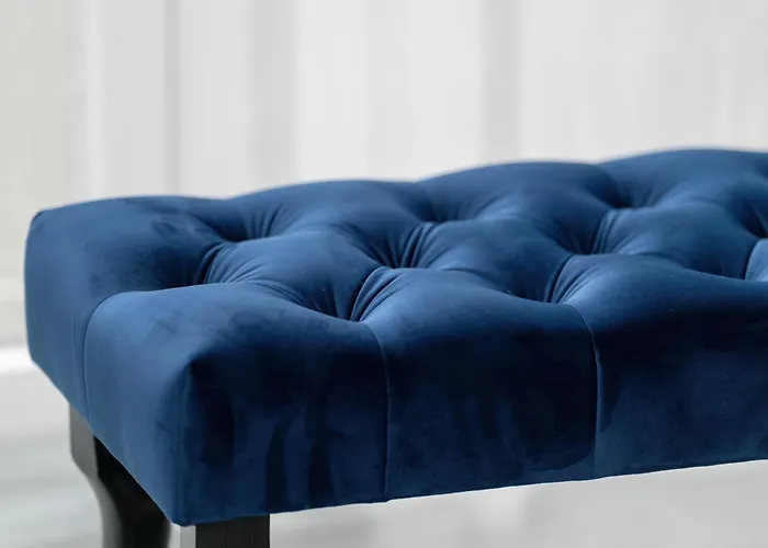 Center With Free Garage By Renters *