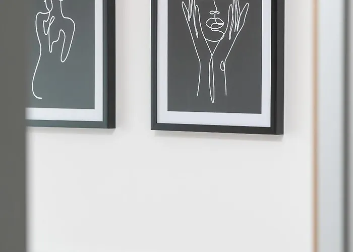 Center With Free Garage By Renters Apartment Poznan